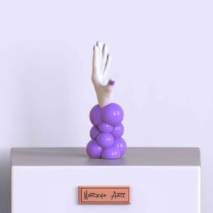 Mano dei Pensieri Scultura – Viola | Arte Contemporanea